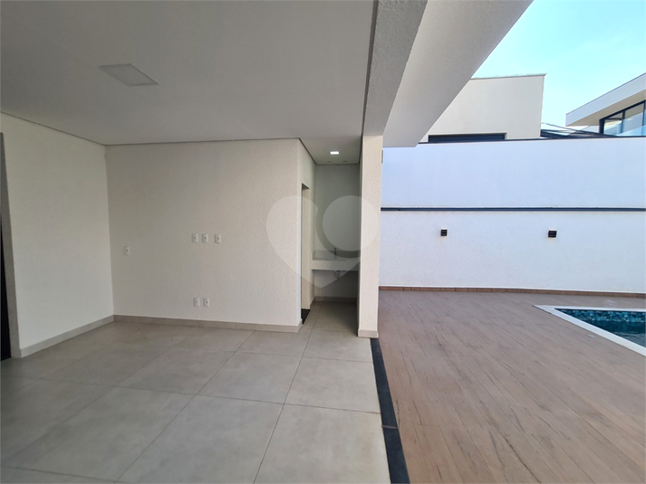 Foto REO1098464
