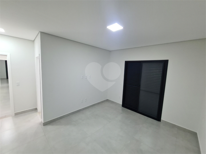 Foto REO1098464