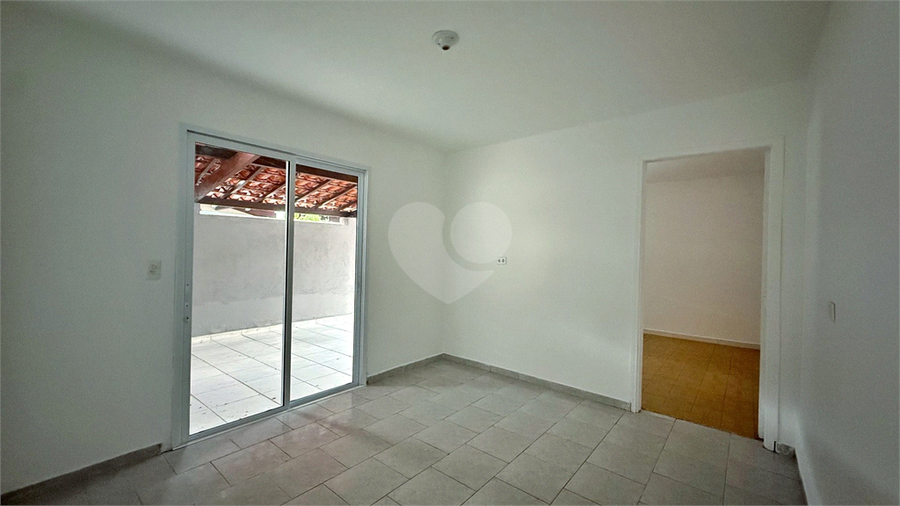Foto REO1098507