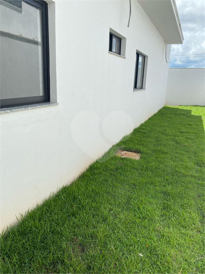 Foto REO1098519