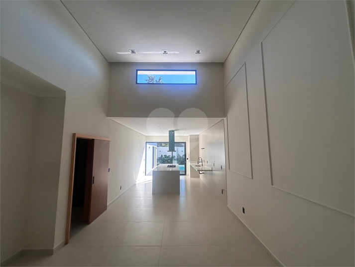 Foto REO1098539