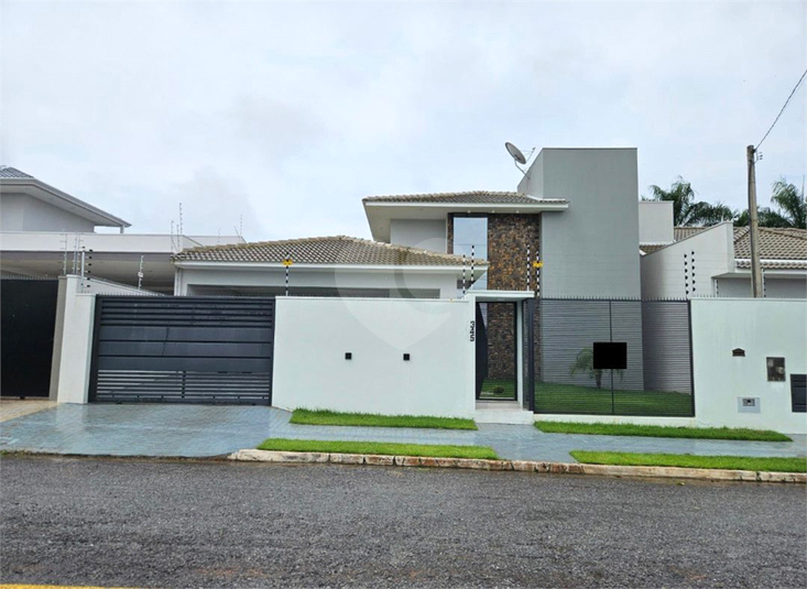 Foto REO1098543