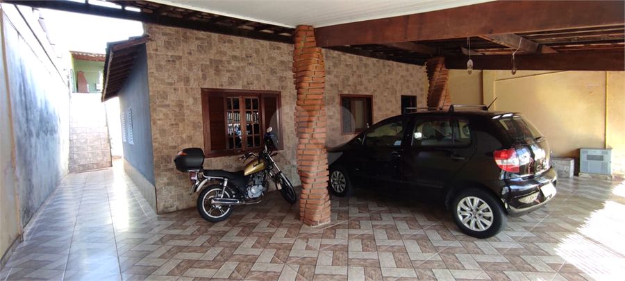Foto REO1098551
