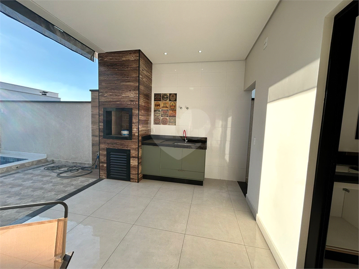 Foto REO1098561