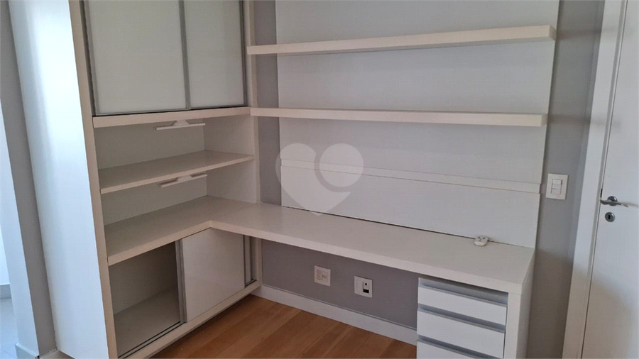 Foto REO1098572