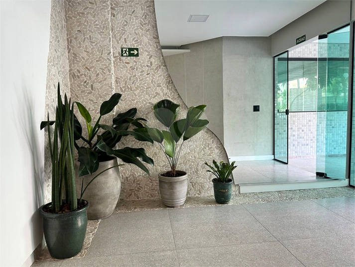 Foto REO1098577