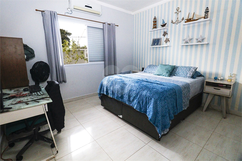 Foto REO1098587