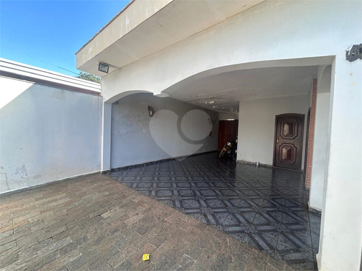 Foto REO1098600