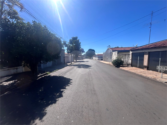 Foto REO1098600