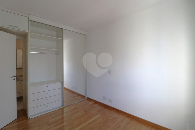 Foto REO1098607