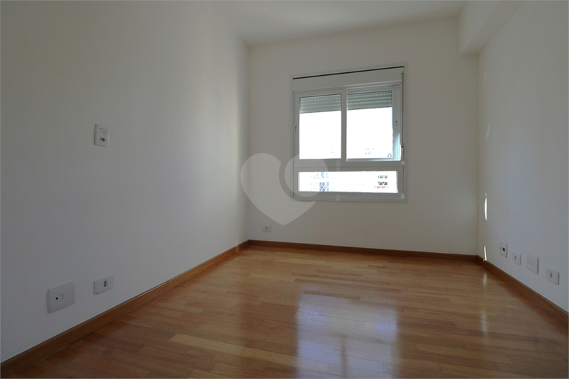 Foto REO1098607