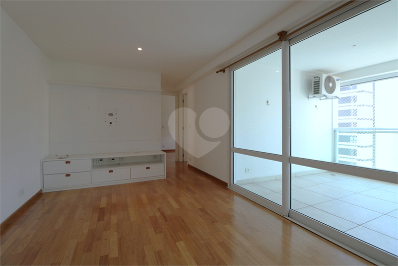 Foto REO1098607