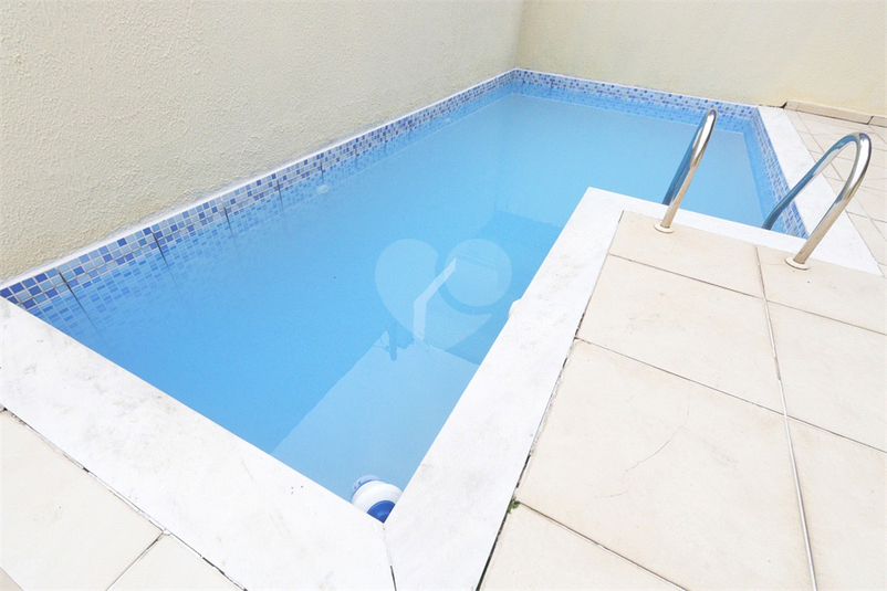 Foto REO1098627
