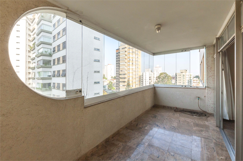 Foto REO1098636