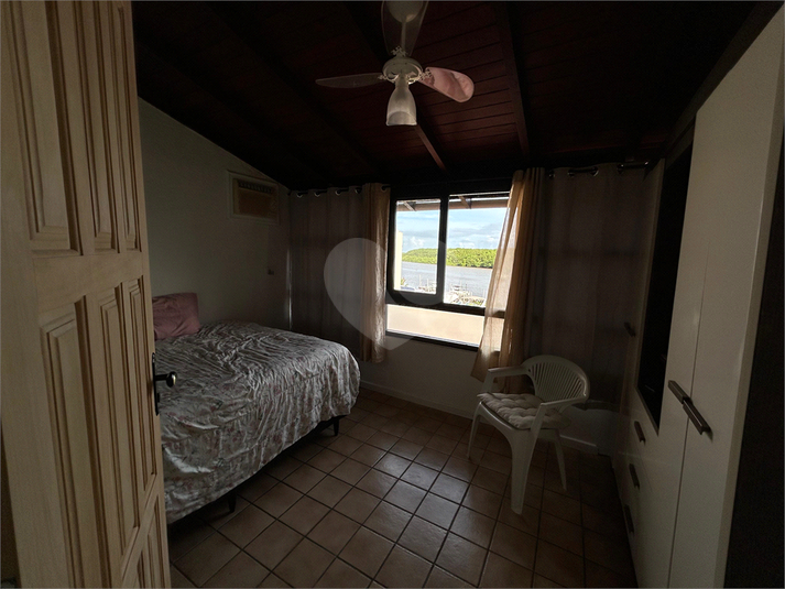 Foto REO1098646