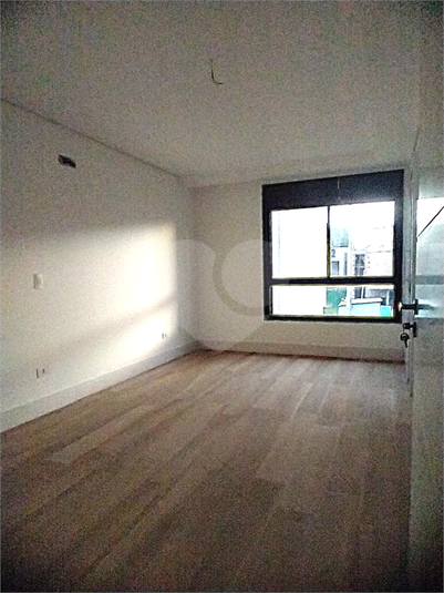 Foto REO1098662