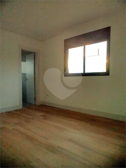 Foto REO1098662