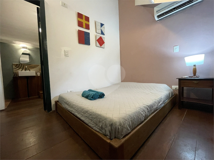 Foto REO1098708