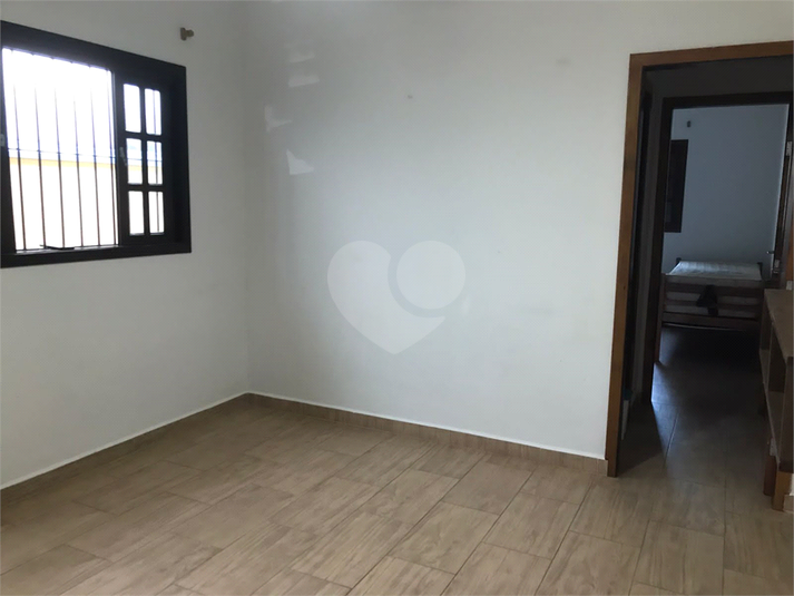 Foto REO1098727