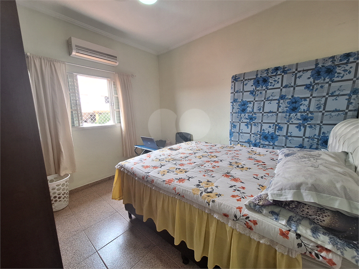 Foto REO1098751