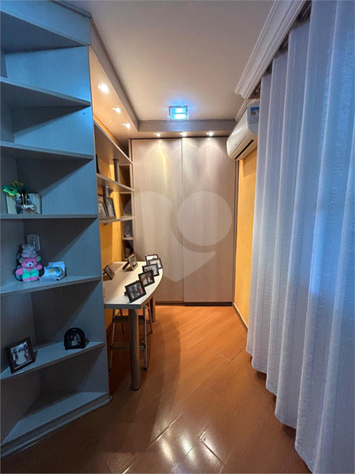 Foto REO1098795