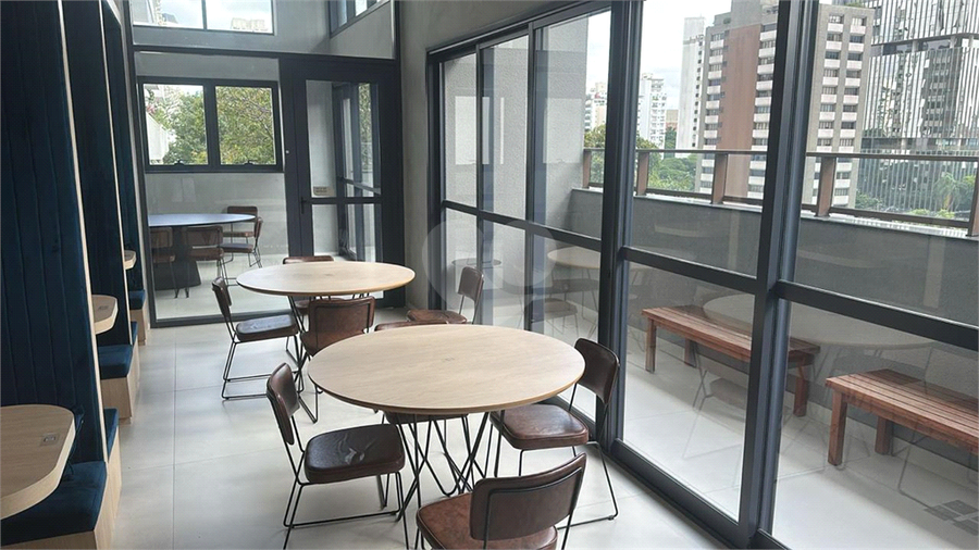 Foto REO1098798