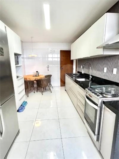 Foto REO1098800