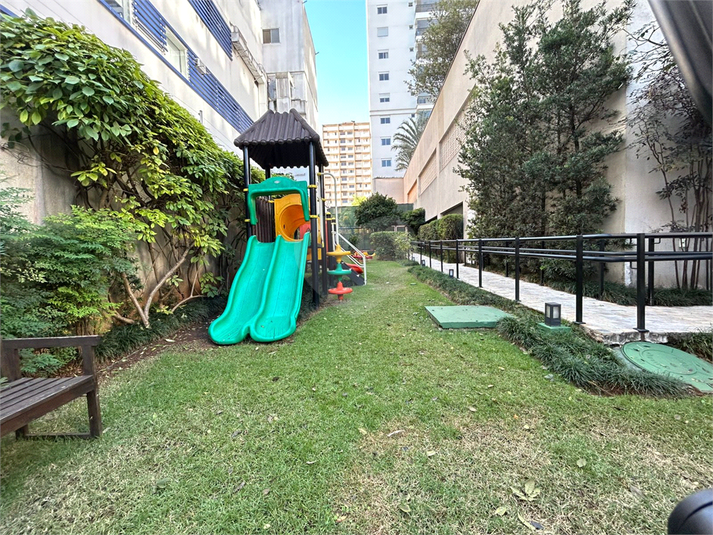 Foto REO1098817