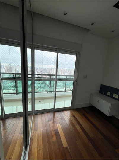 Foto REO1098831