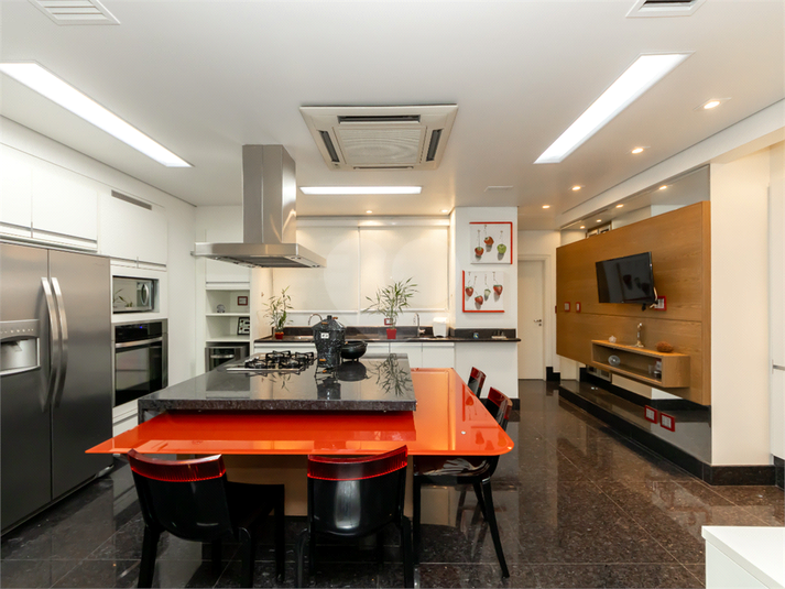 Foto REO1098877