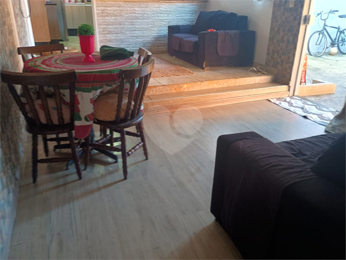 Foto REO1098879