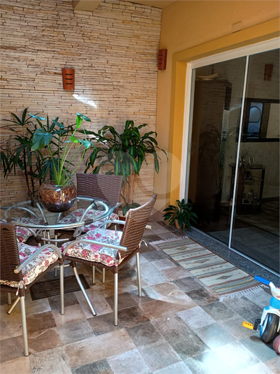 Foto REO1098909