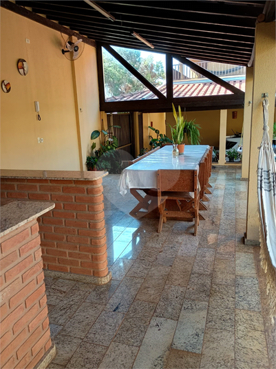 Foto REO1098909