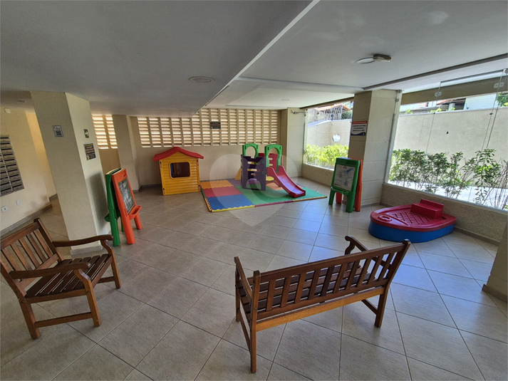 Foto REO1098949