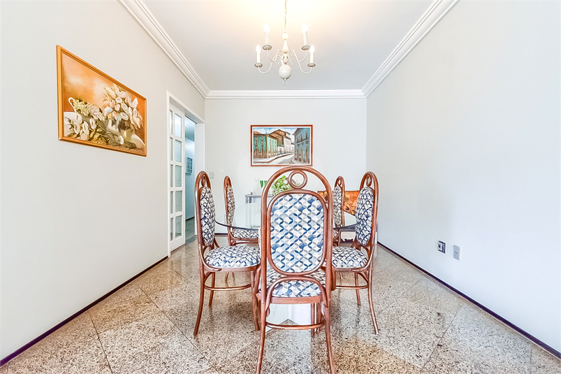 Foto REO1098952