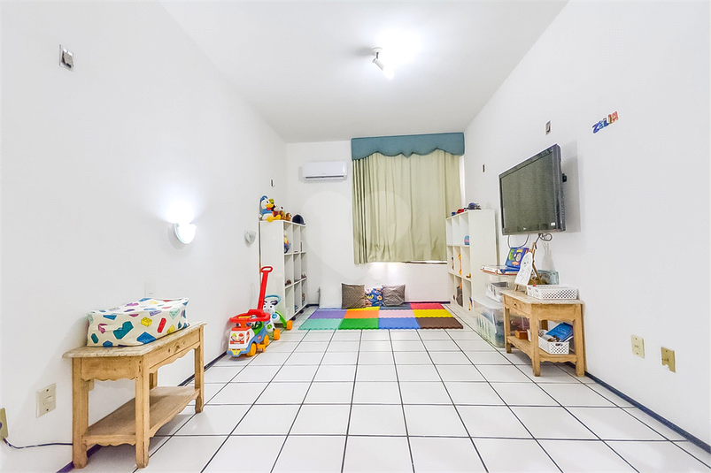 Foto REO1098952