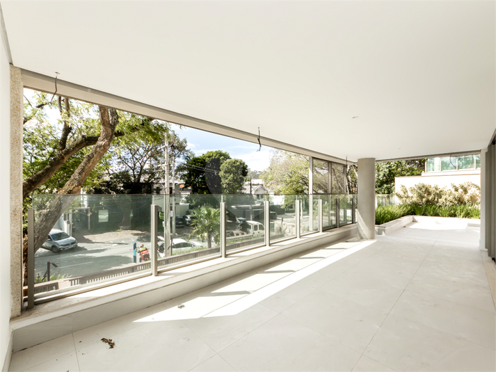 Foto REO1098954