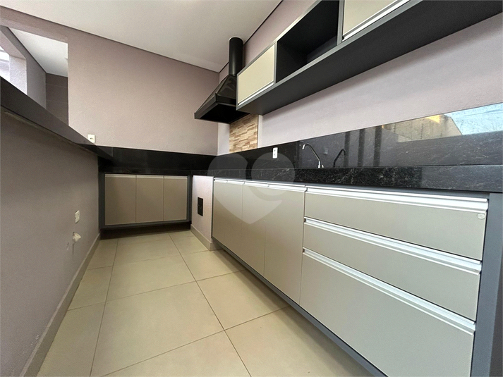 Foto REO1098967