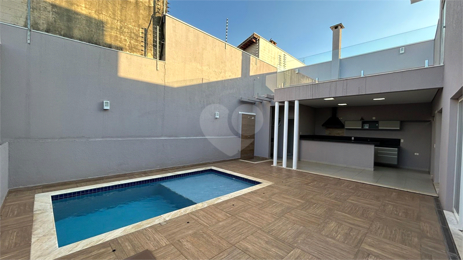 Foto REO1098967