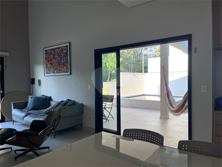 Foto REO1098969