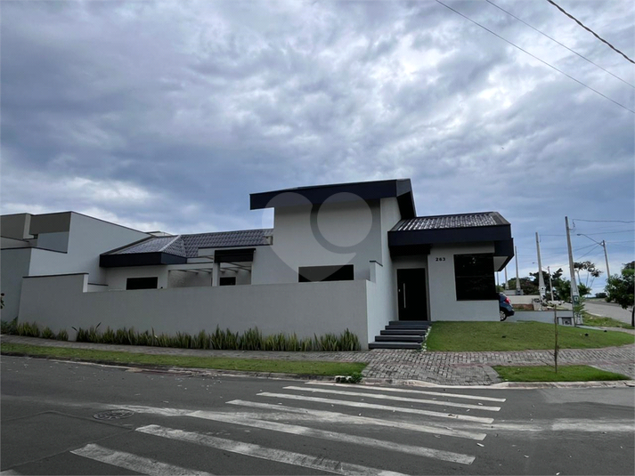 Foto REO1098969