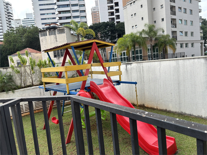 Foto REO1099001