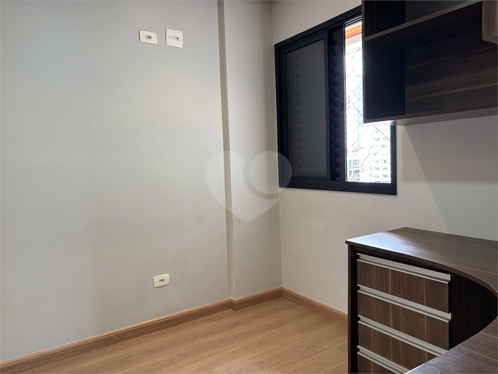 Foto REO1099001