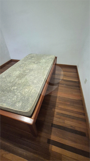 Foto REO1099035
