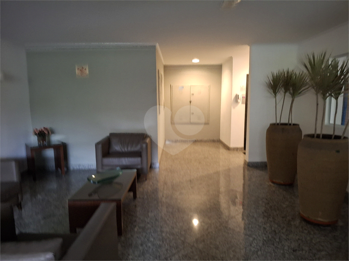 Foto REO1099044