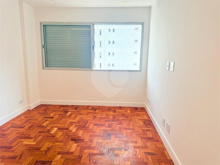 Foto REO1099063