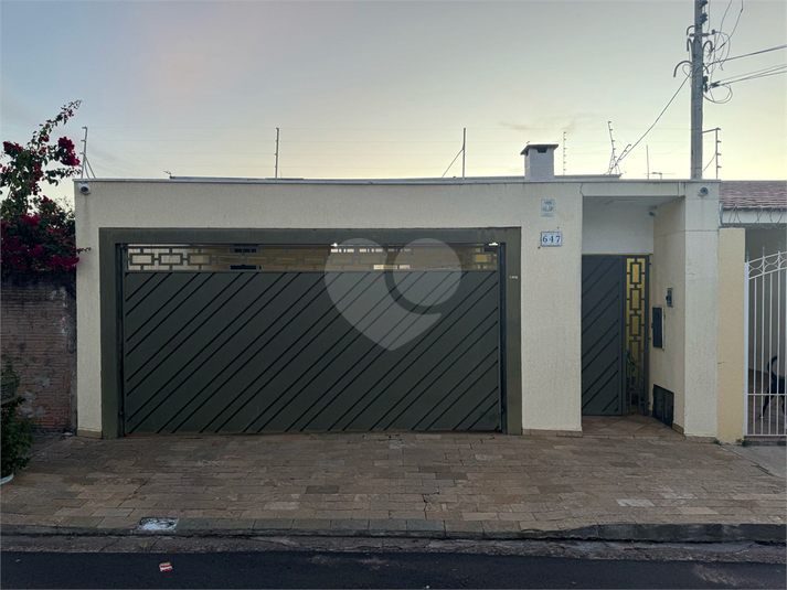 Foto REO1099076