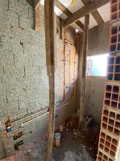 Foto REO1099081