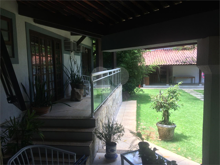 Foto REO1099082