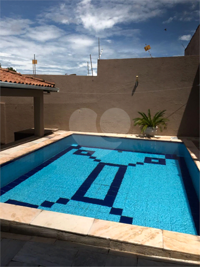 Foto REO1099136